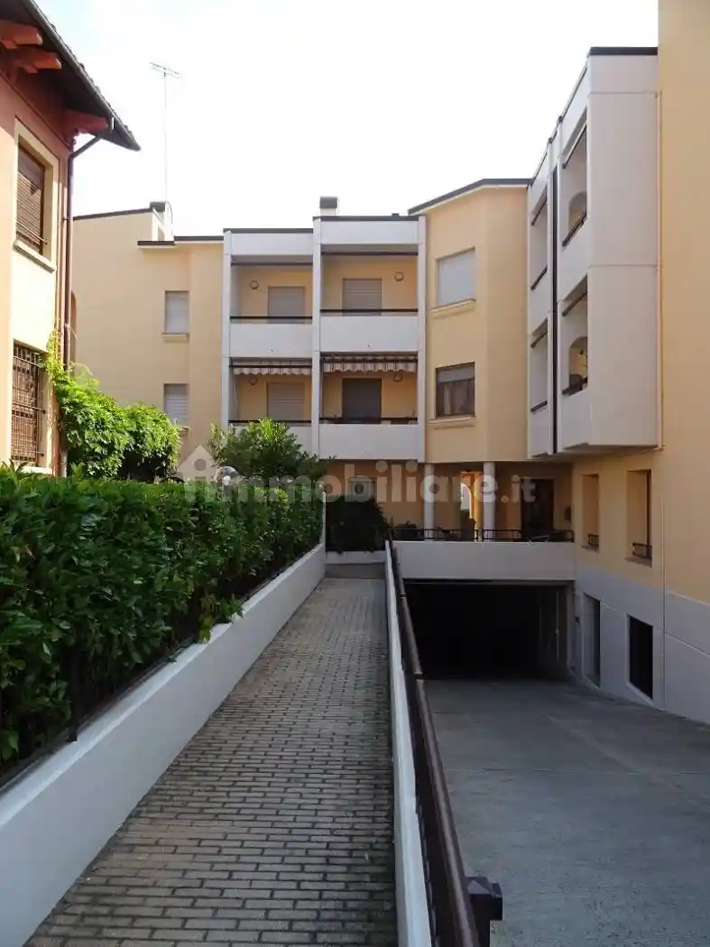 Appartamento in affitto a Alba