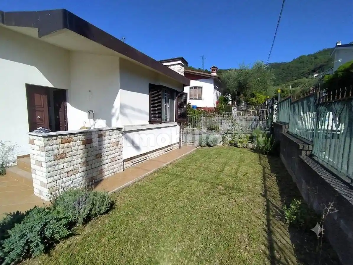 Villa in vendita a La Spezia