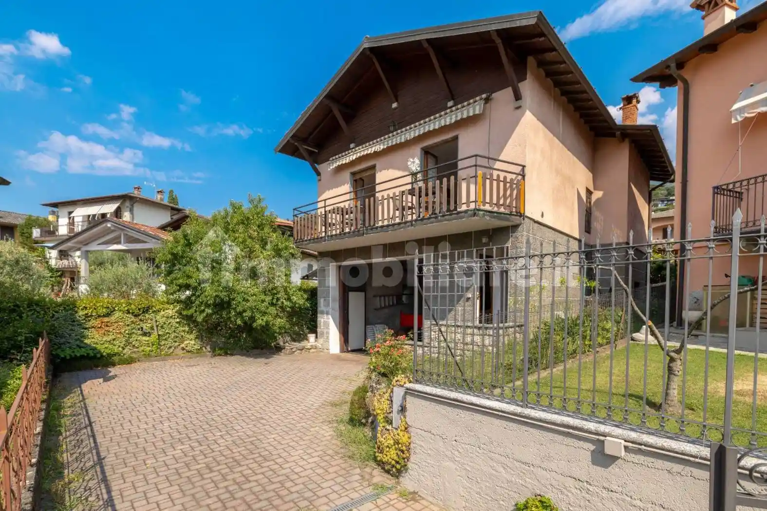 Casa indipendente in vendita a Menaggio