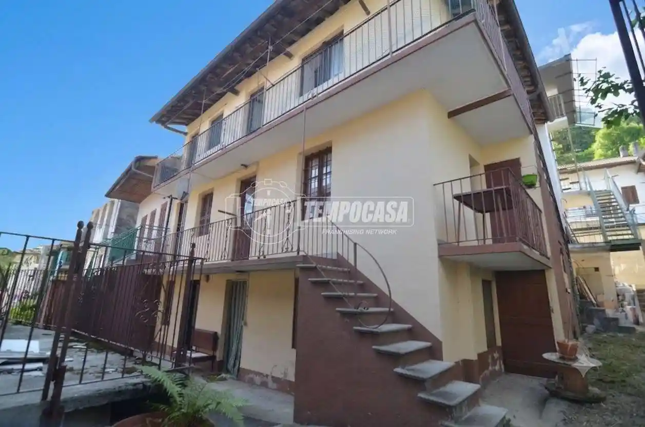 Appartamento in vendita a Traves