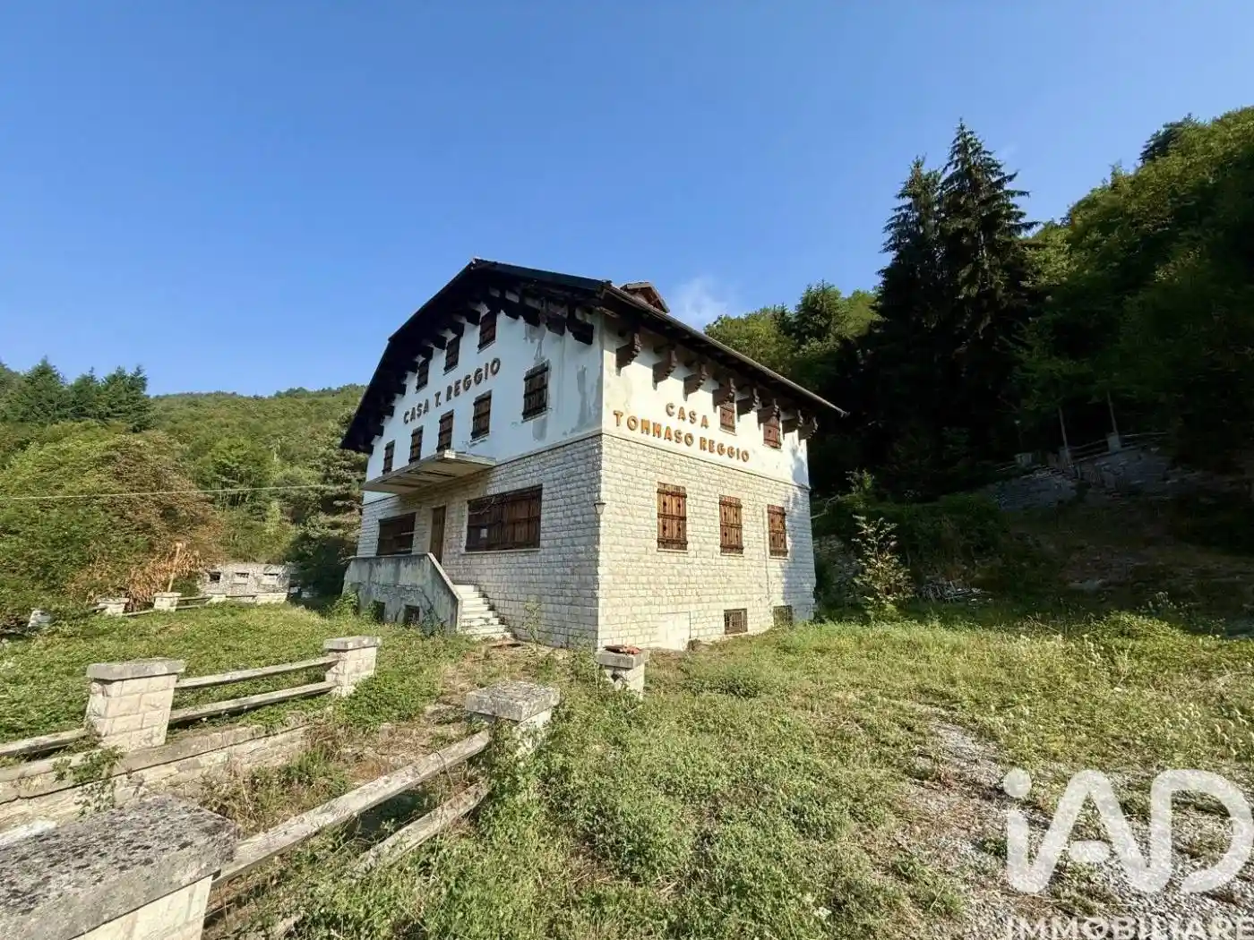Palazzo - Edificio in vendita a Pornassio