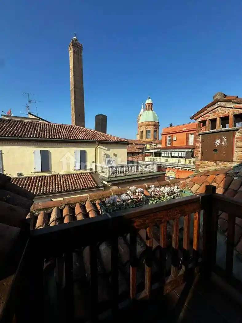 Appartamento in affitto a Bologna