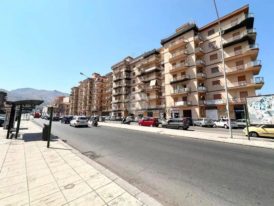 Appartamento in vendita a Palermo