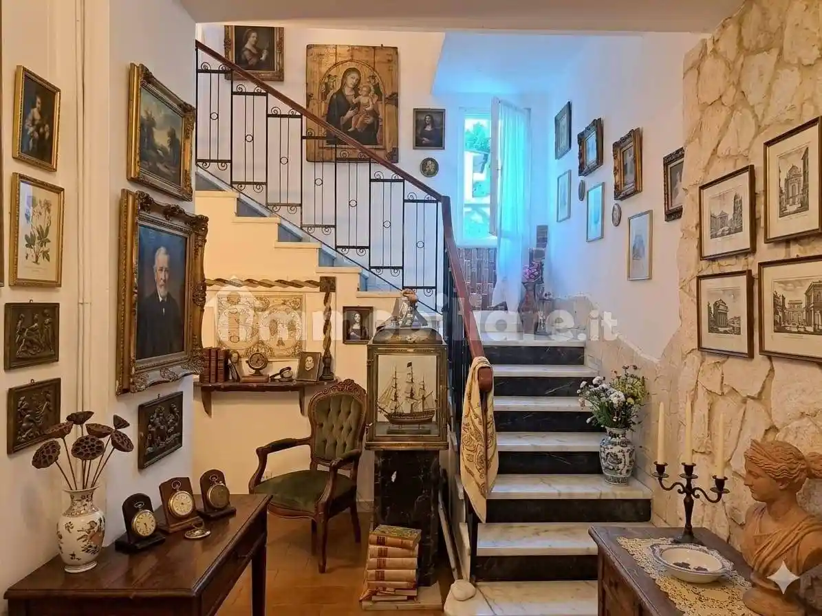 Casa indipendente in vendita a Carrara