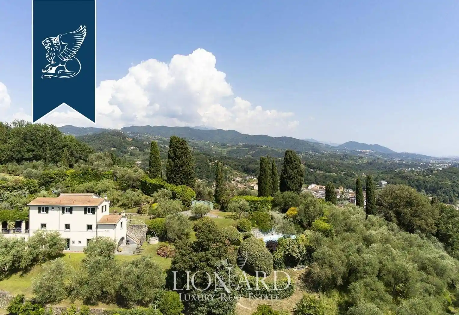 Villa in vendita a Sarzana