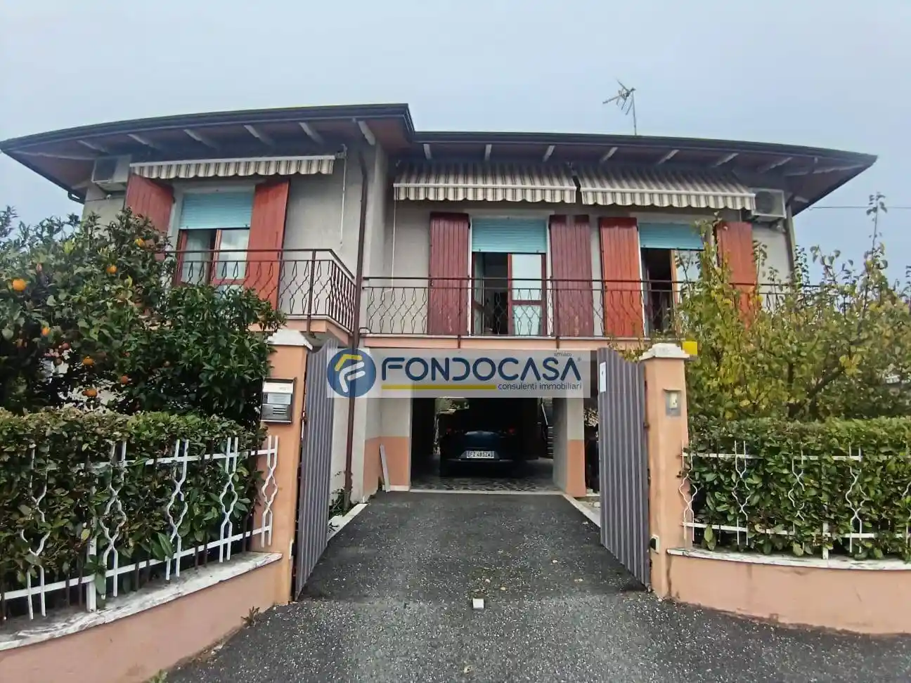 Casa indipendente in vendita a Carrara