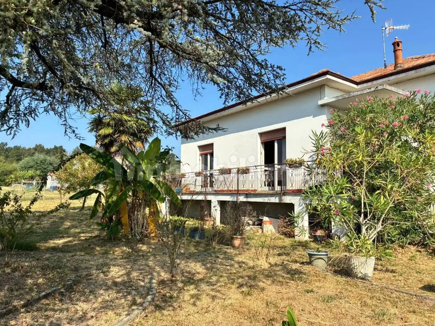 Villa in vendita a Pombia