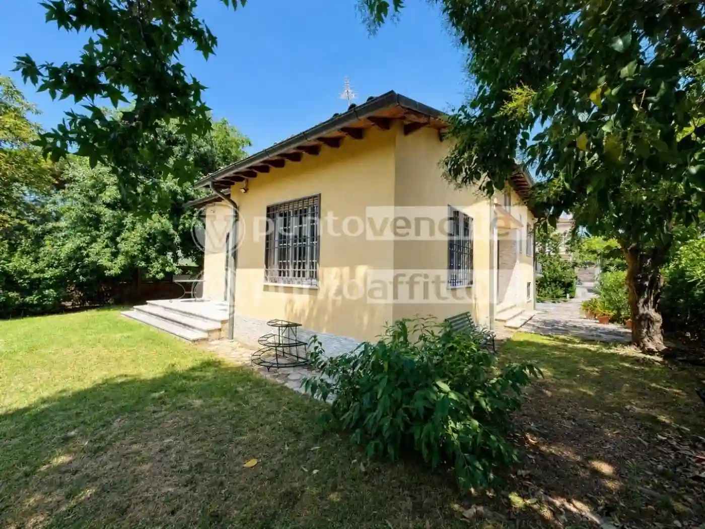 Villa - foto 2