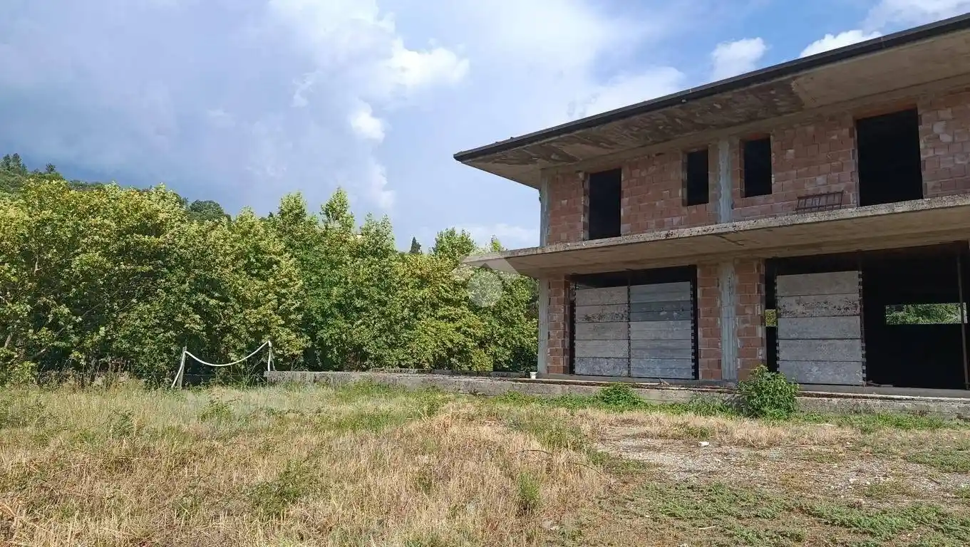 Rustico - Casale in vendita a Alatri