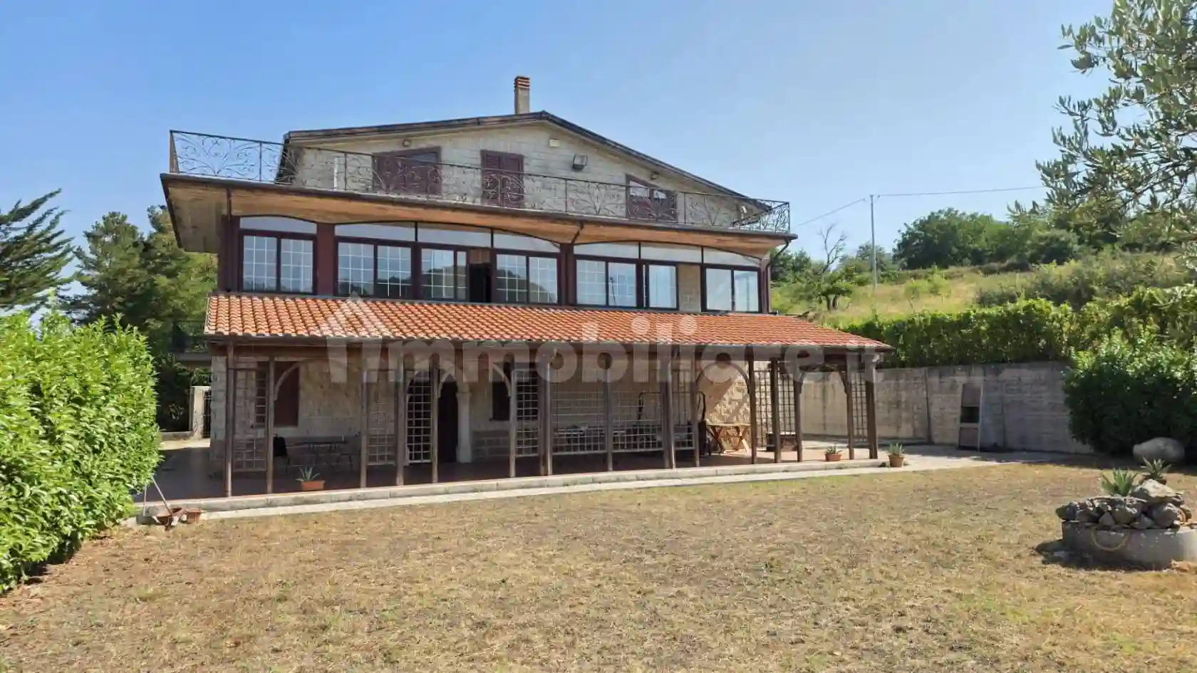 Villa - foto 2
