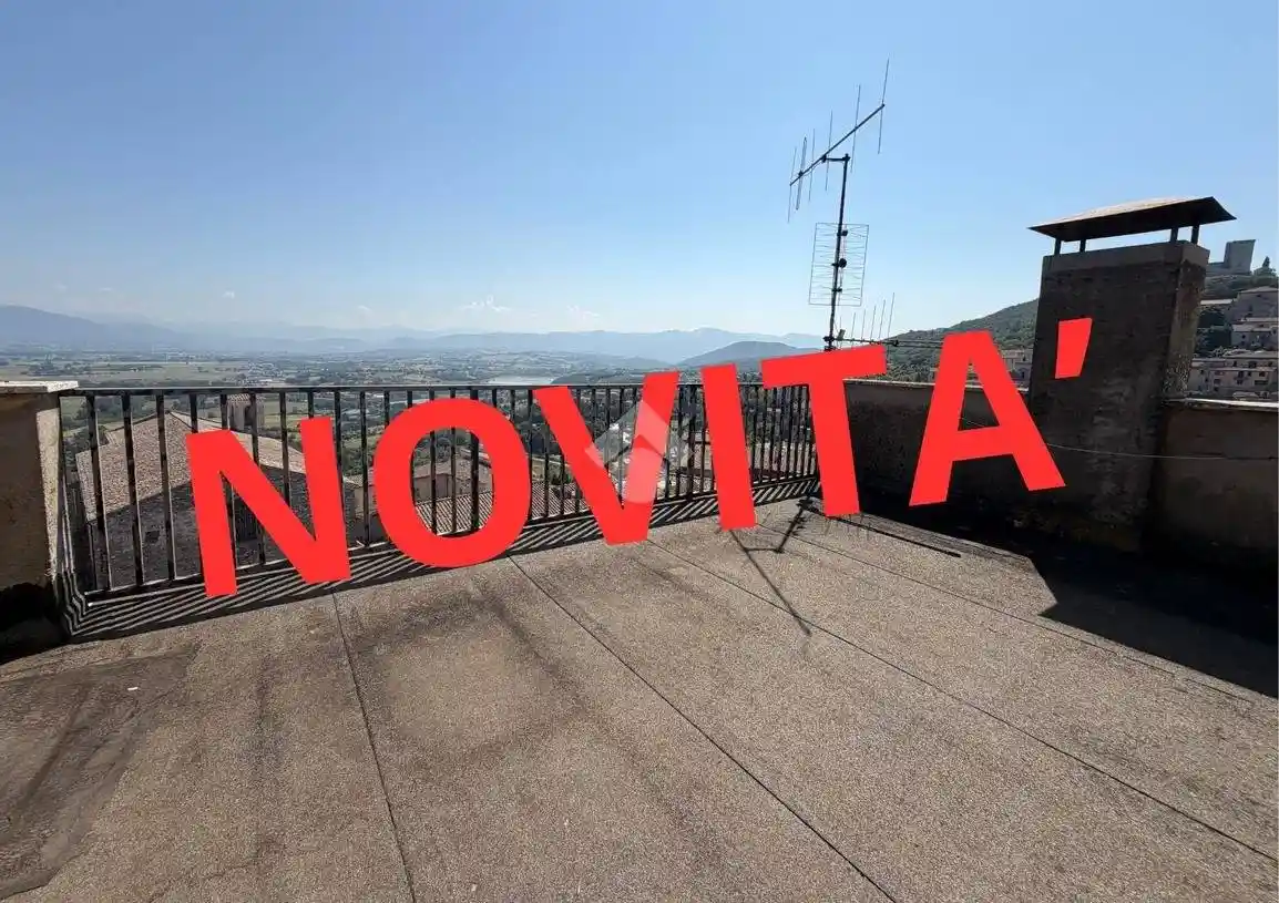 Palazzo - Edificio in vendita a Narni