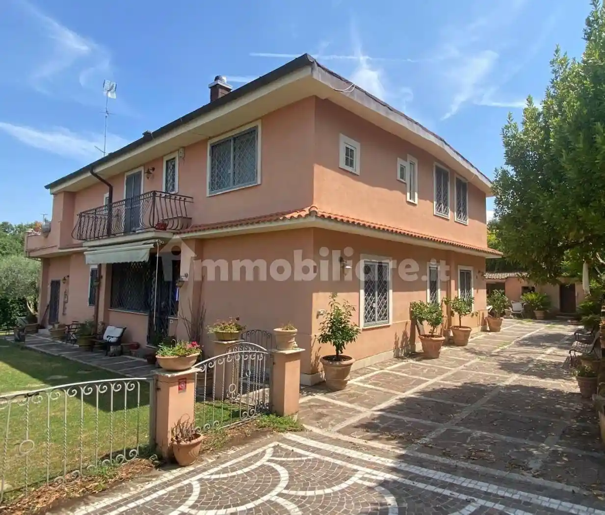Villa in vendita a Castel Madama