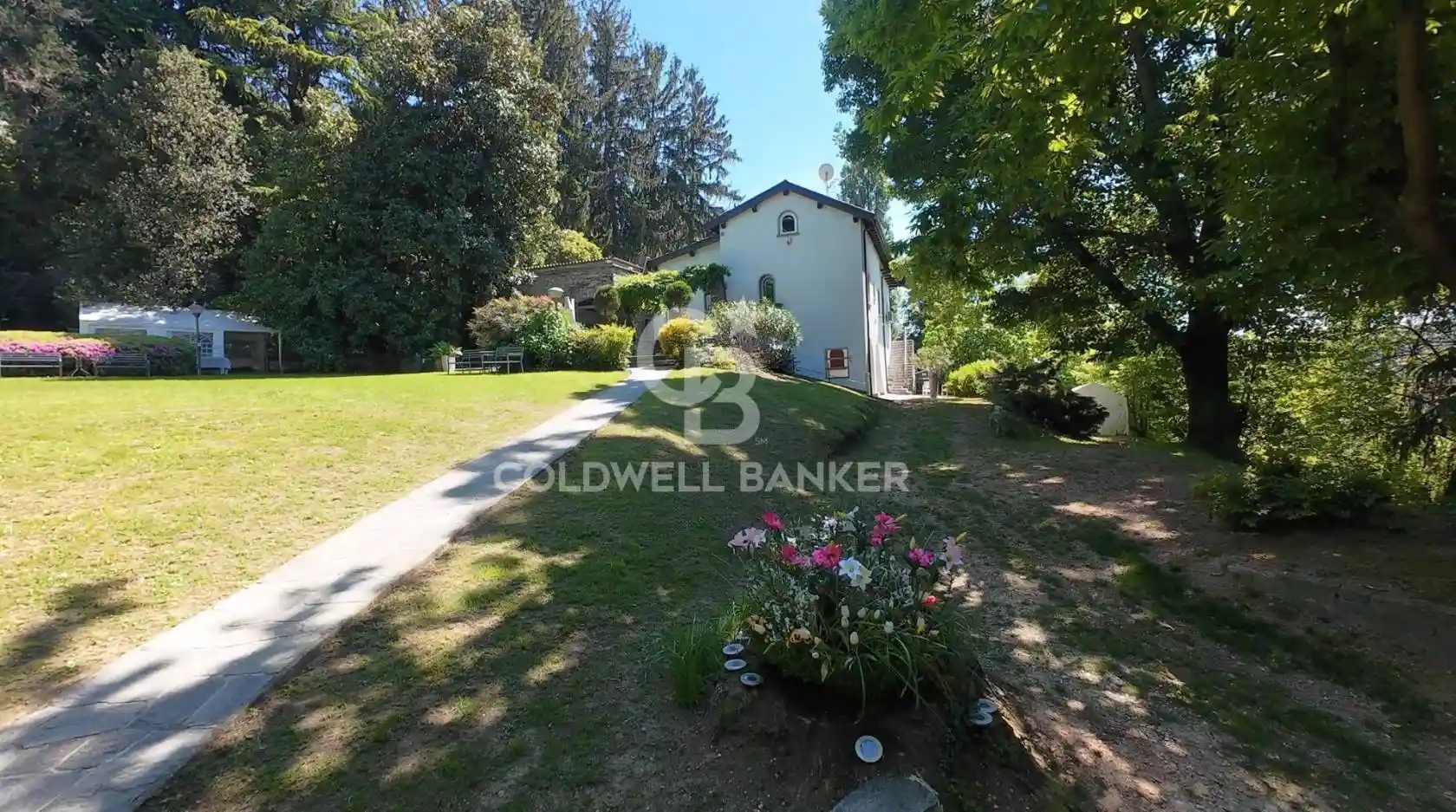Villa in vendita a Varese