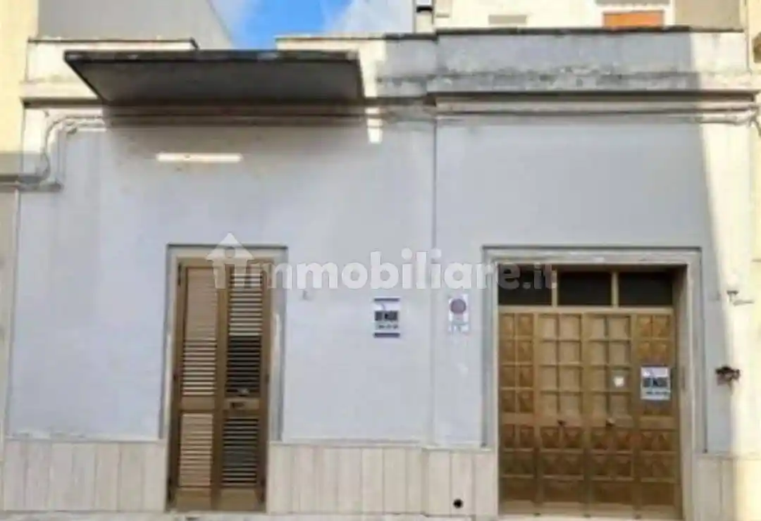 Villa in vendita a Parabita