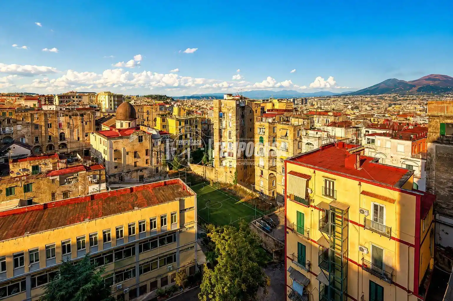 Appartamento in vendita a Napoli