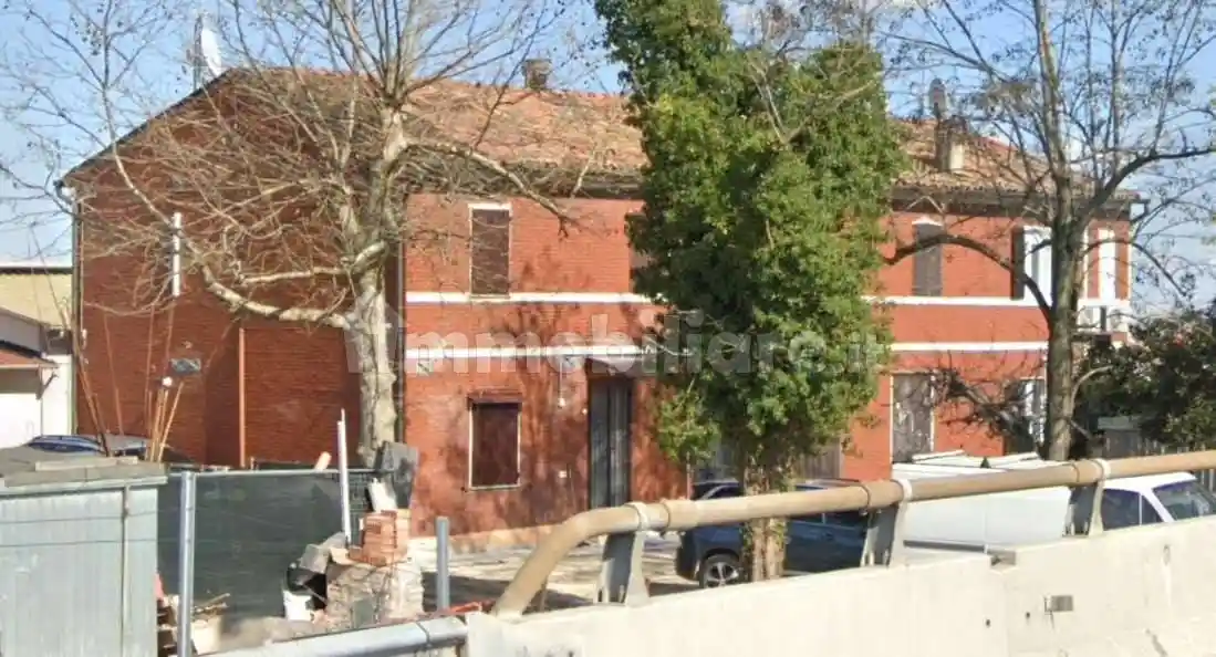 Casa indipendente in vendita a Forlì