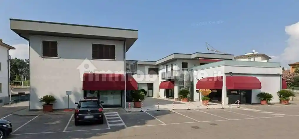 Appartamento in vendita a Peschiera del Garda