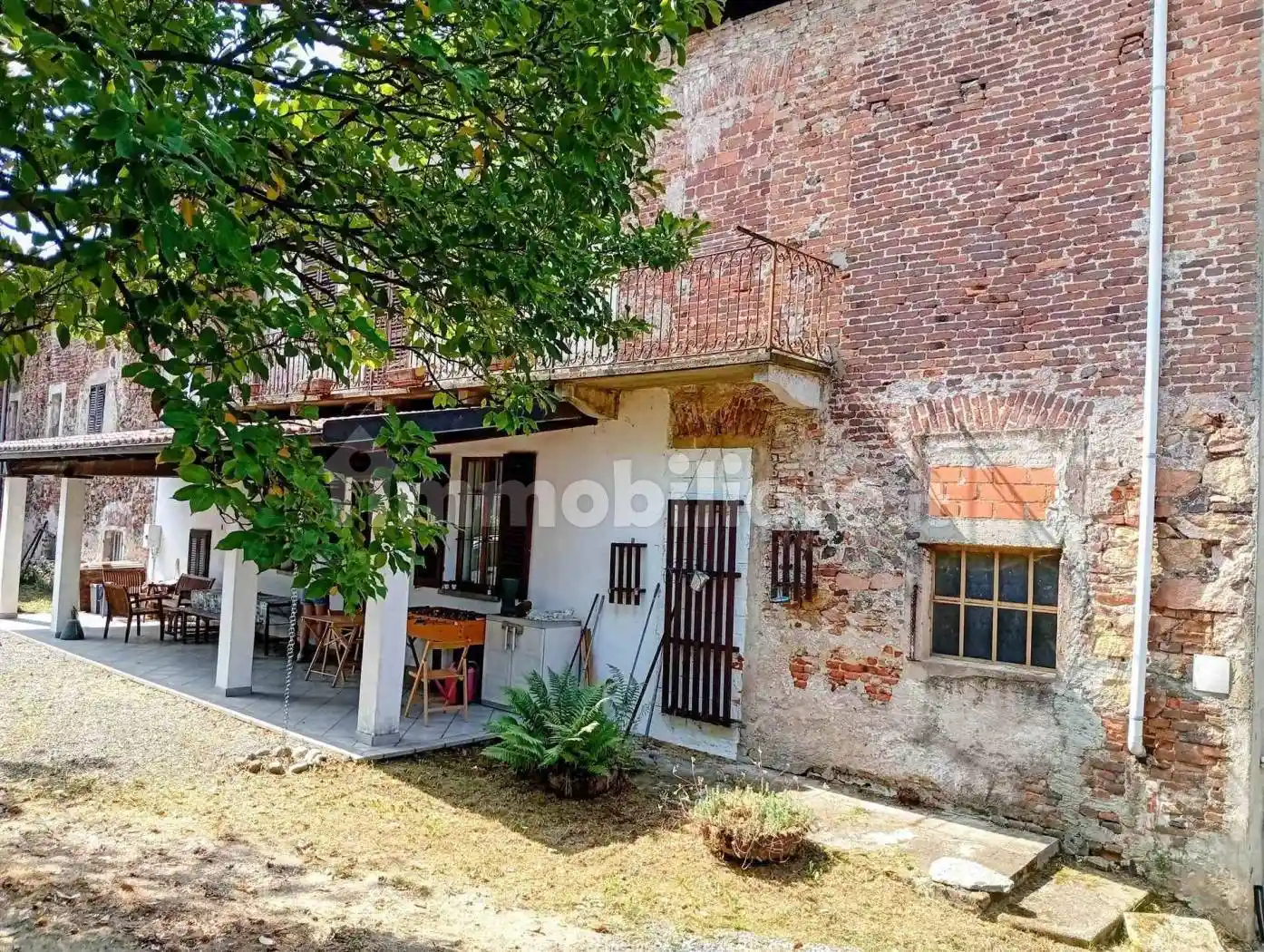 Casa indipendente in vendita a Brusnengo