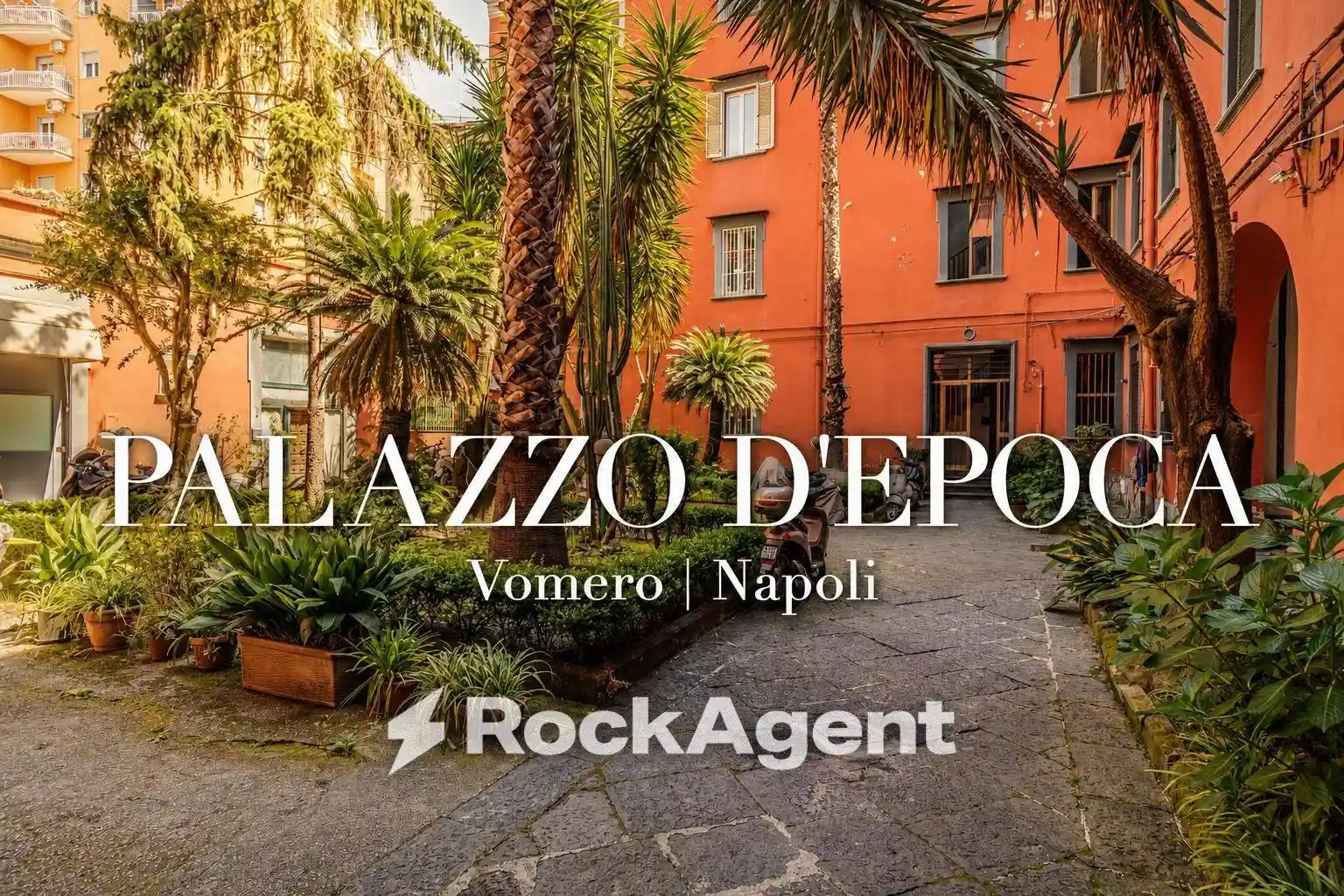 Appartamento in vendita a Napoli