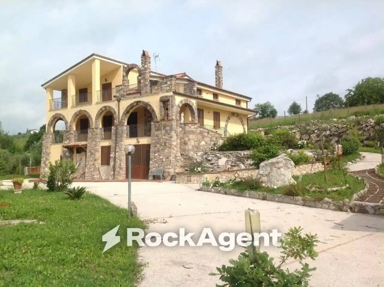 Villa in vendita a Castel Campagnano