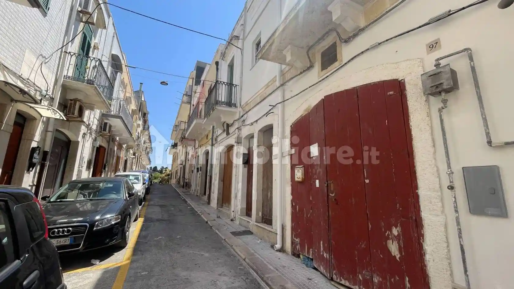 Palazzo - Edificio in vendita a Mola di Bari