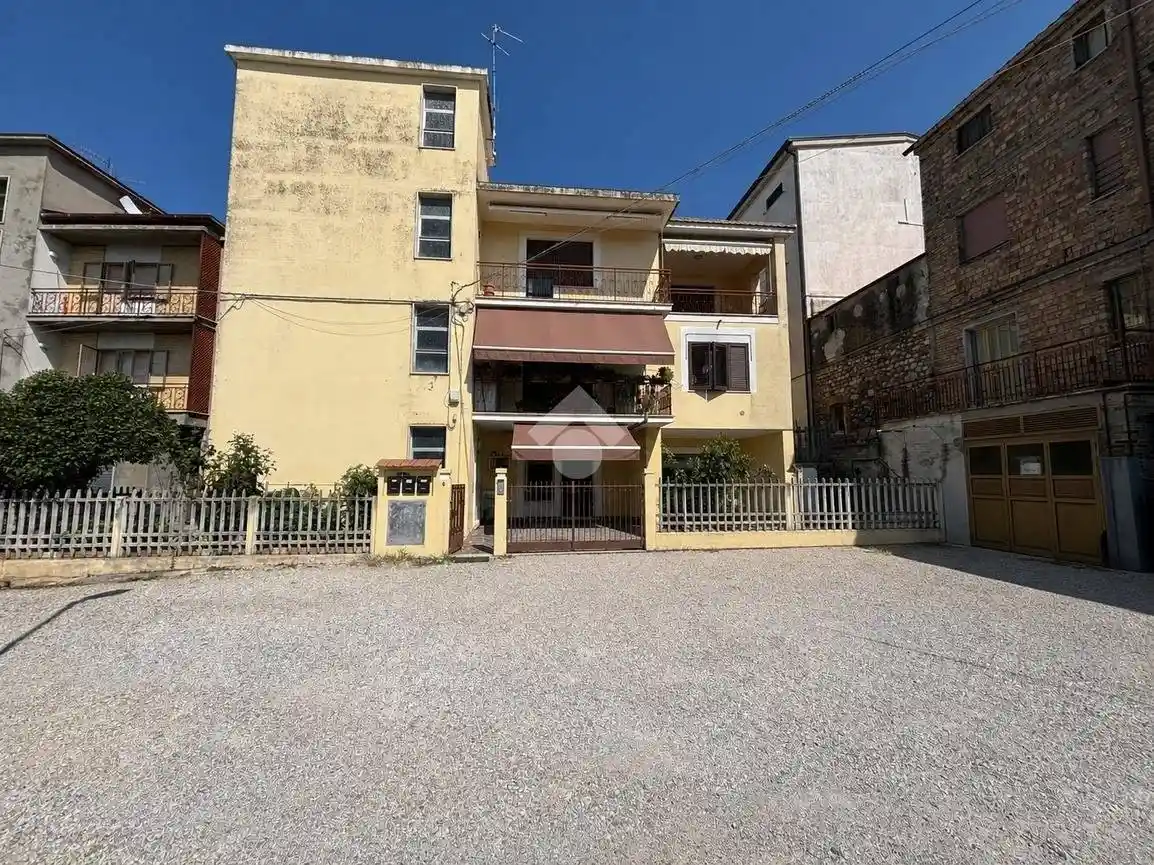 Appartamento in vendita a Notaresco