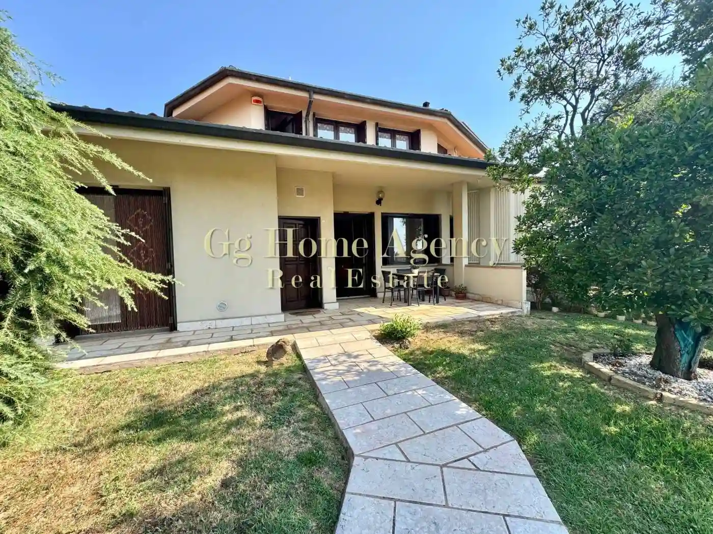 Villa - foto 2