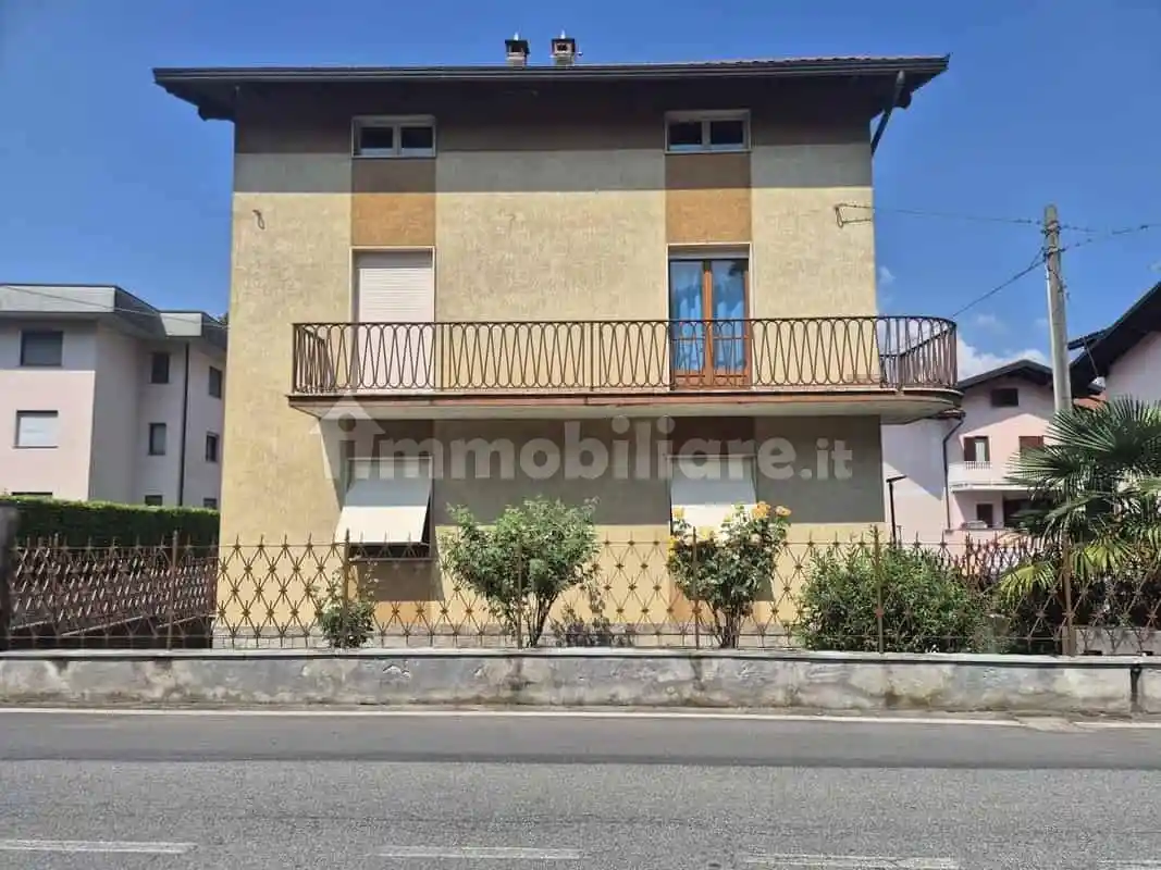 Casa indipendente in vendita a Borgosesia
