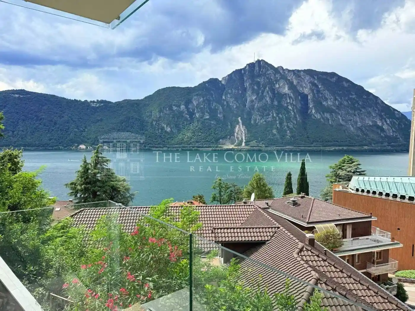Villa in vendita a Campione d'Italia