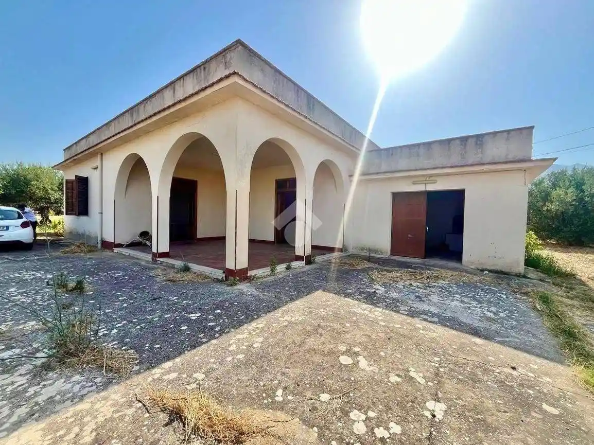 Villa in vendita a Castellammare del Golfo