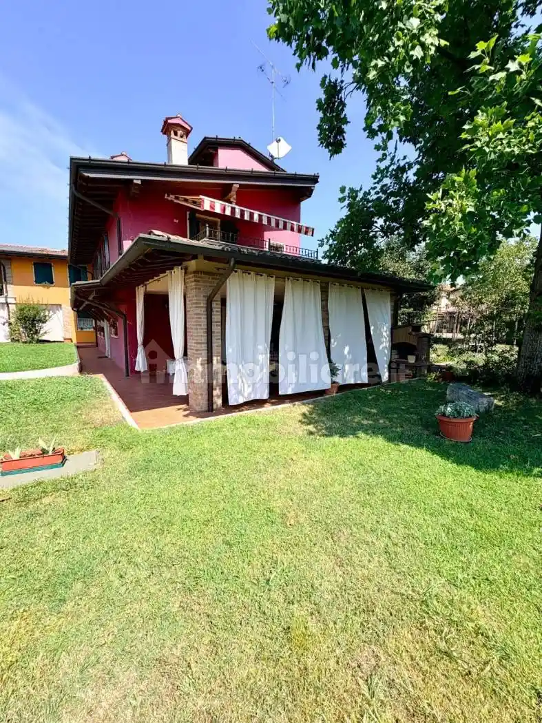 Villa in vendita a Nuvolera