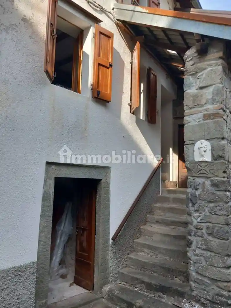 Casa indipendente in vendita a Monchio delle Corti