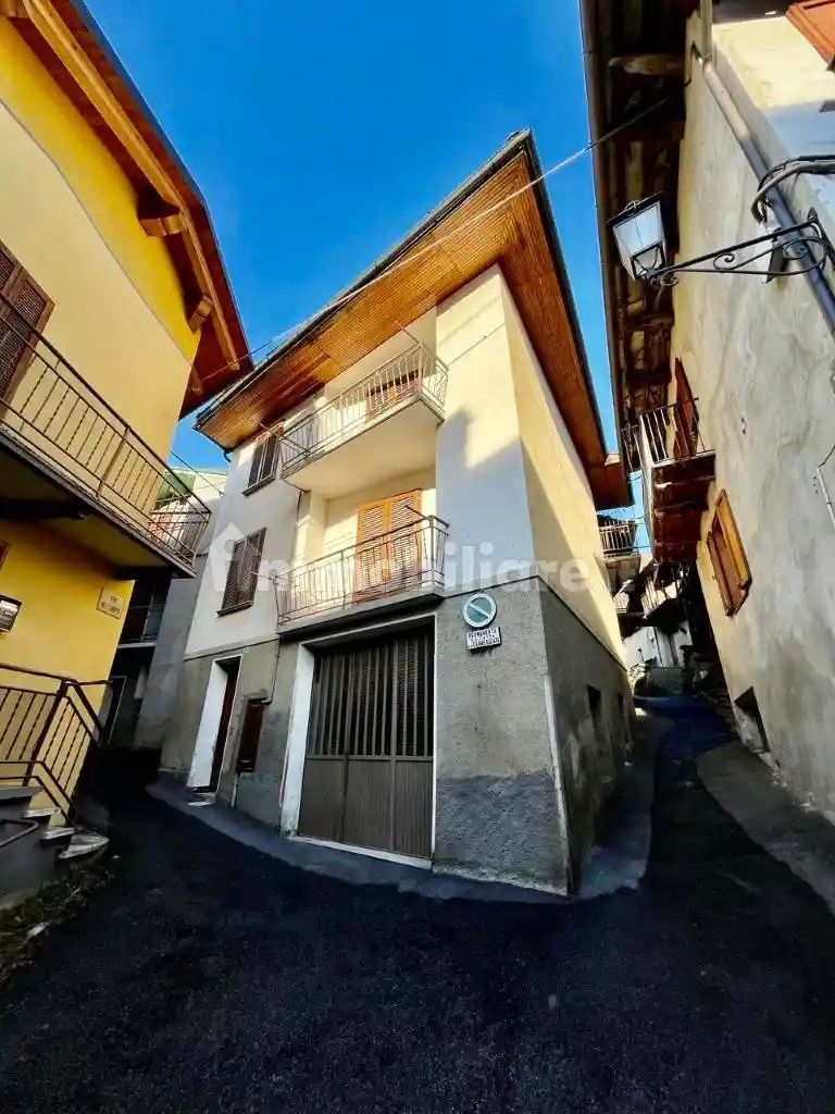 Casa indipendente in vendita a Sampeyre