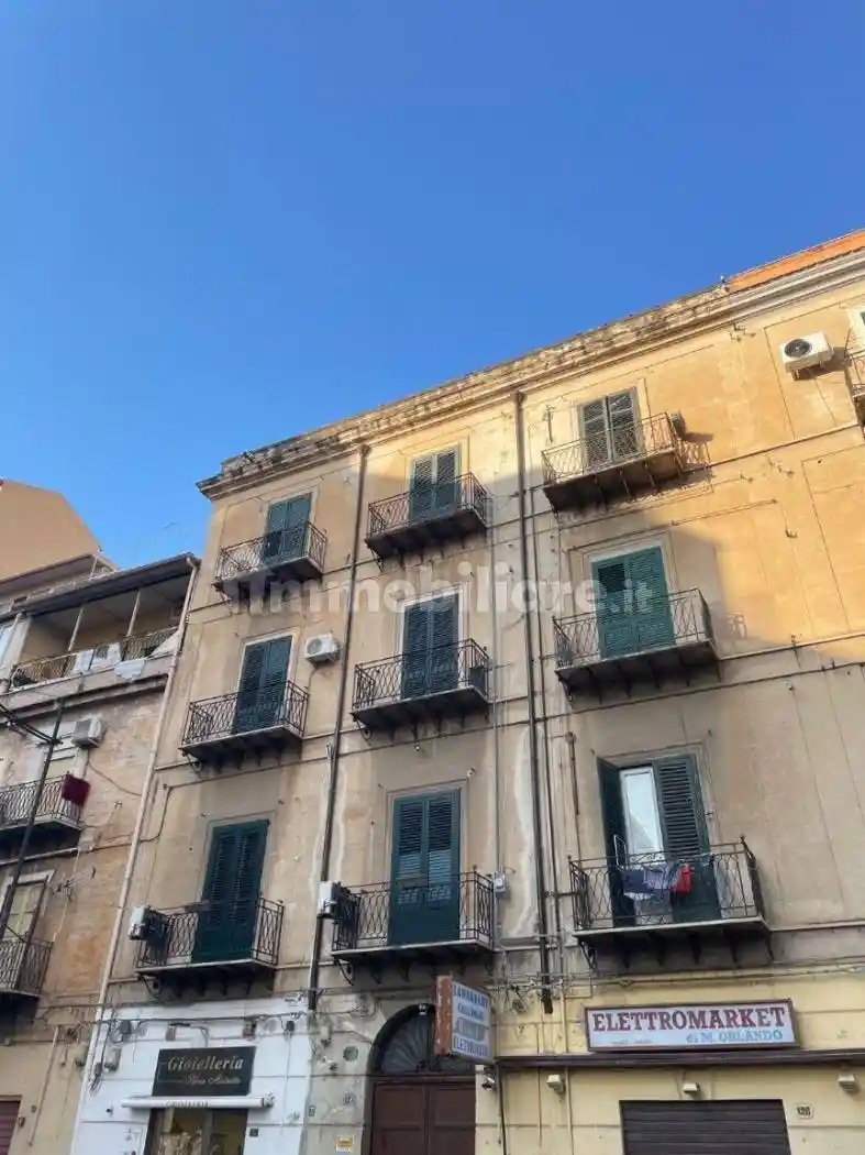 Appartamento in vendita a Palermo
