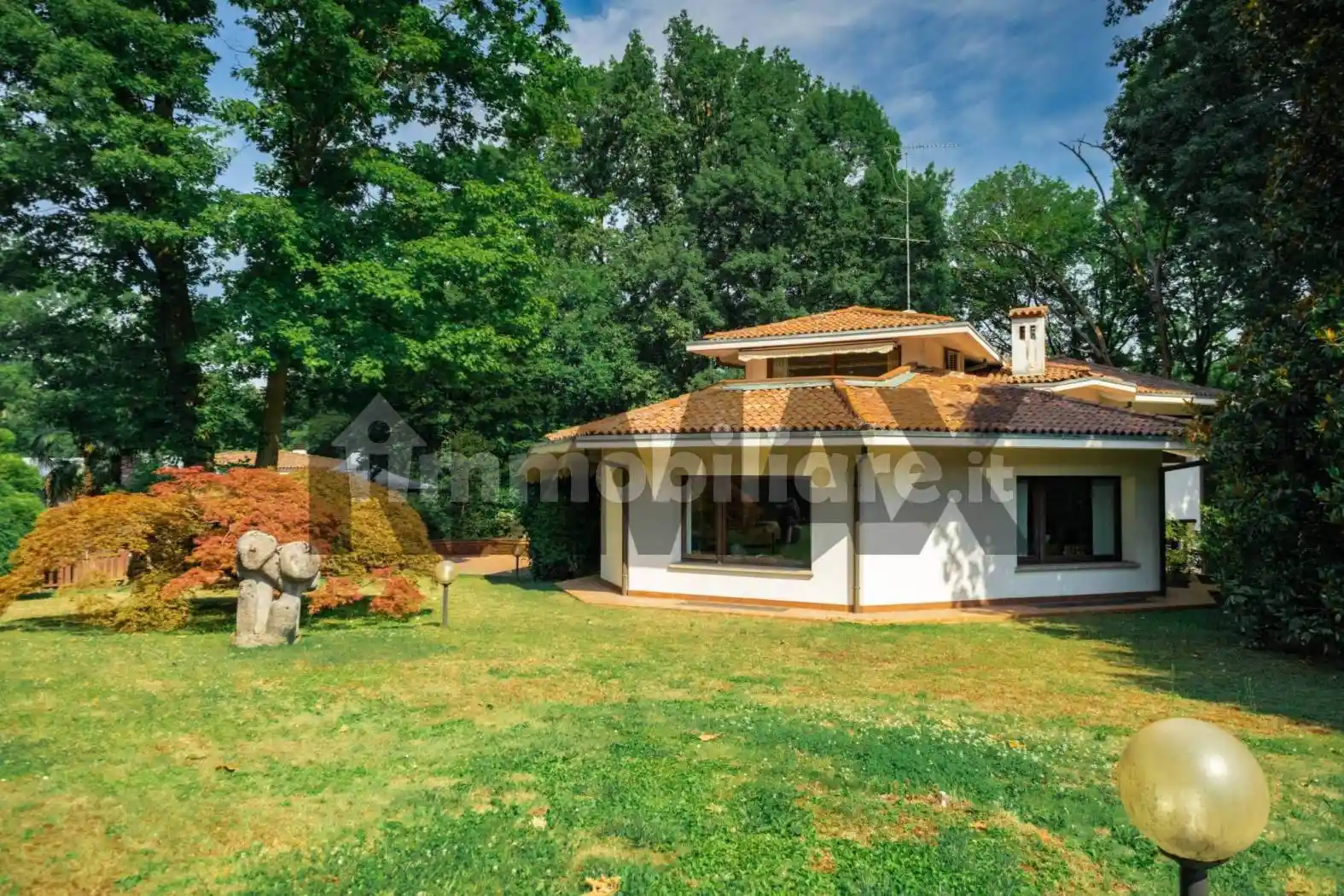 Villa in vendita a Lesmo