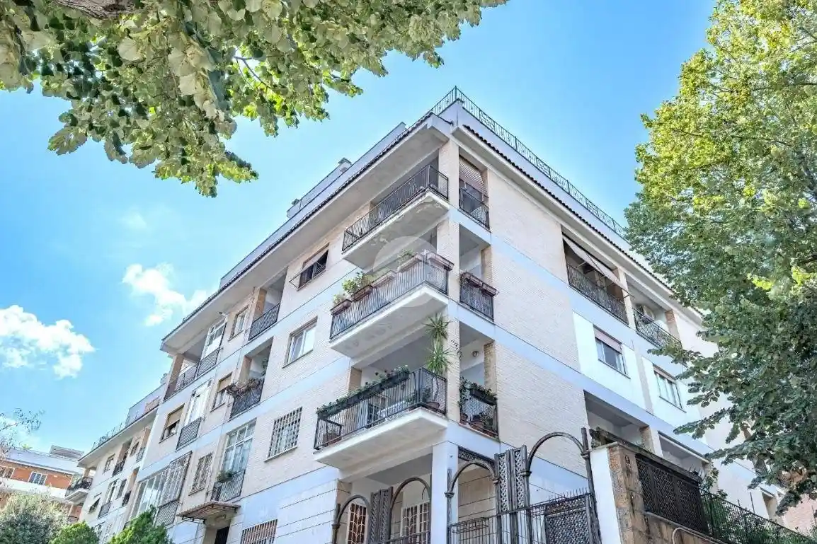Appartamento in vendita a Roma