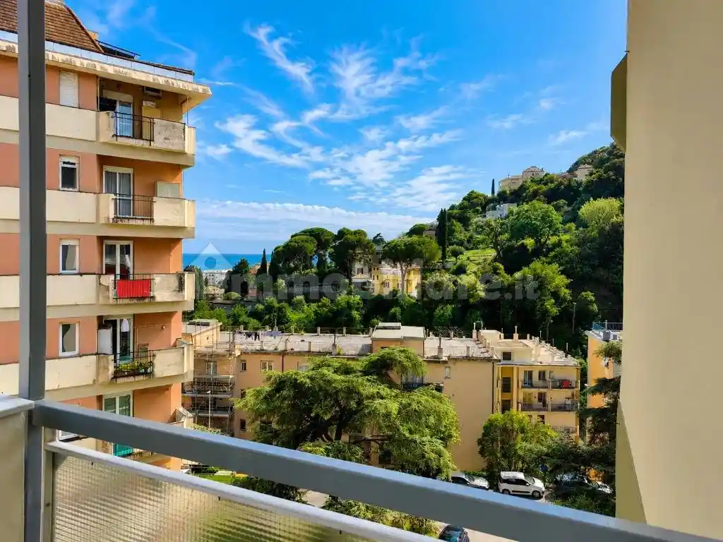 Appartamento in vendita a Genova
