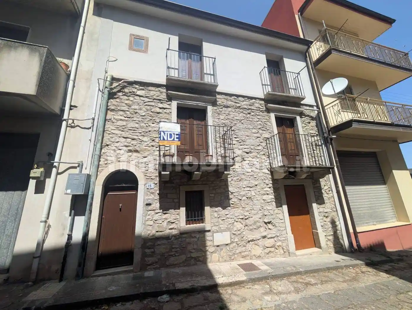 Casa indipendente in vendita a Montalbano Elicona