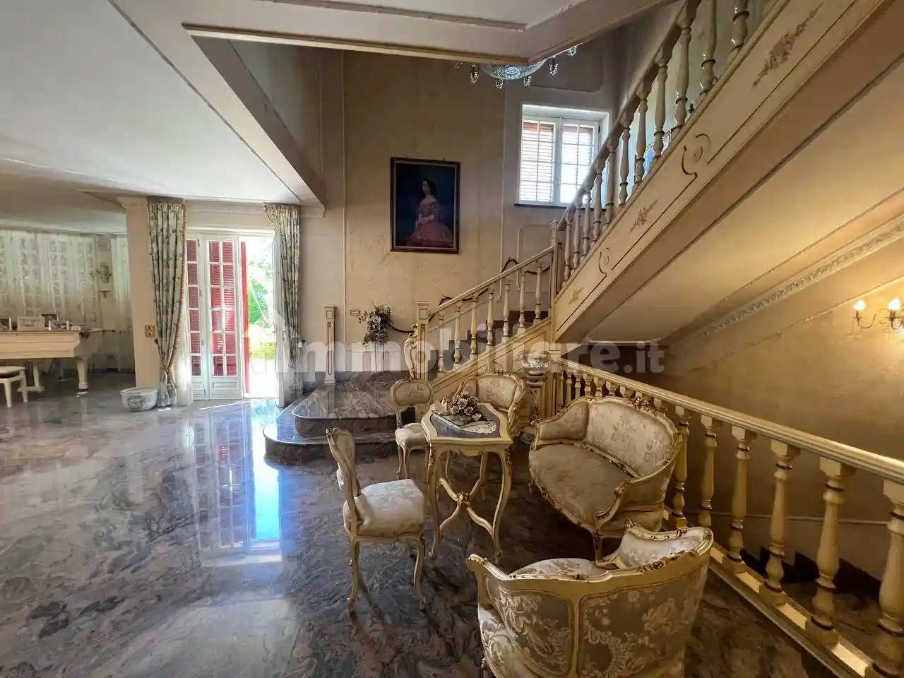 Villa in vendita a Montecorvino Pugliano
