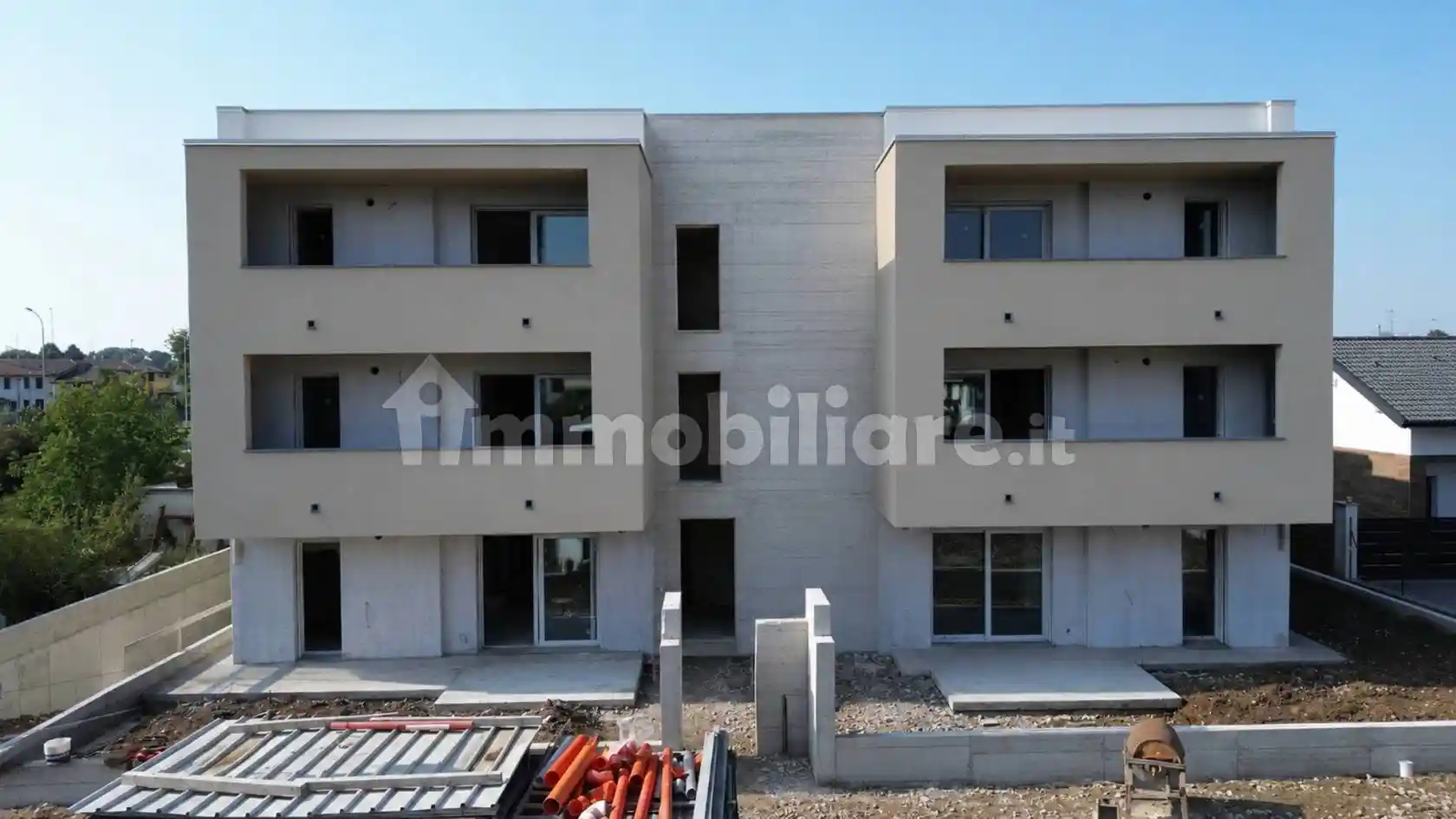 Appartamento in vendita a Lazzate