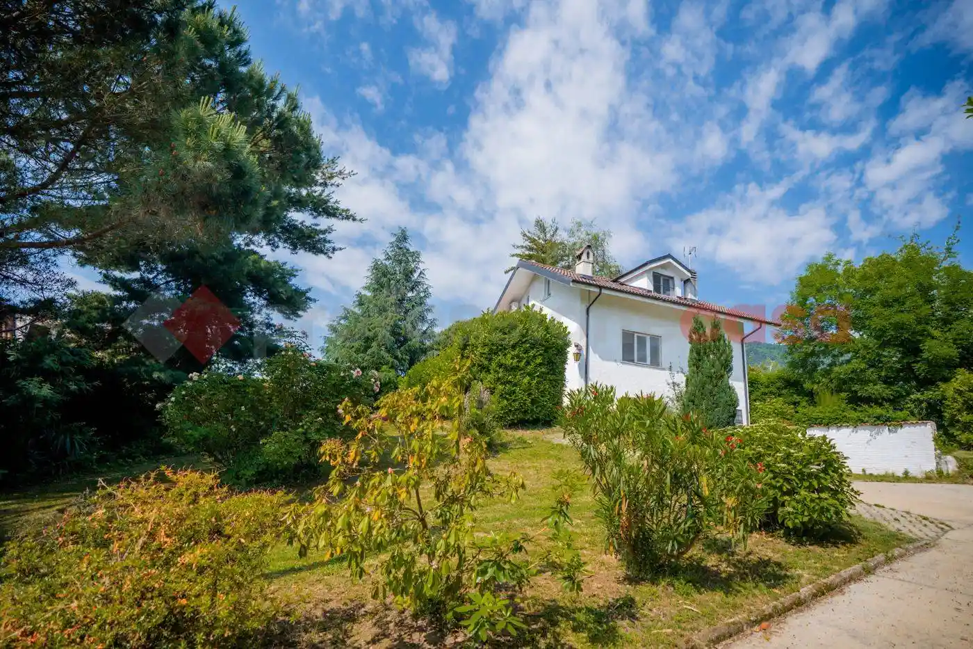 Villa in vendita a Roletto