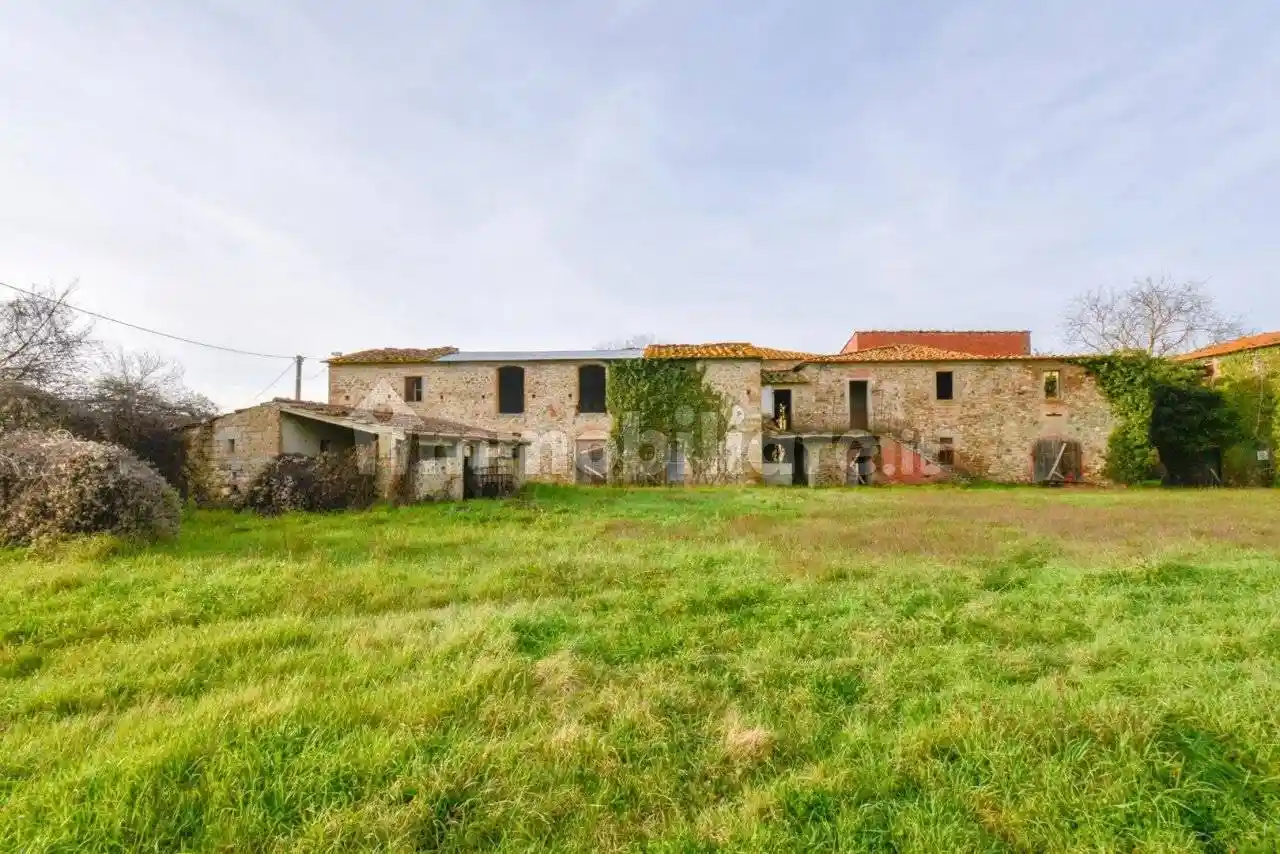 Rustico - Casale in vendita a Arezzo