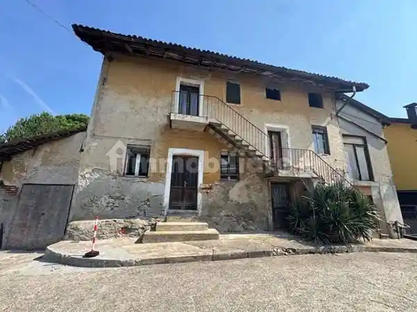Rustico - Casale in vendita a Cantù