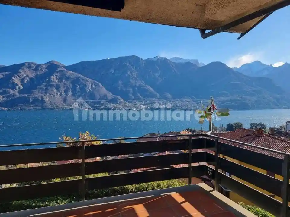 Villa in vendita a Oliveto Lario