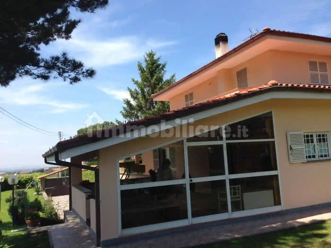 Villa - foto 2