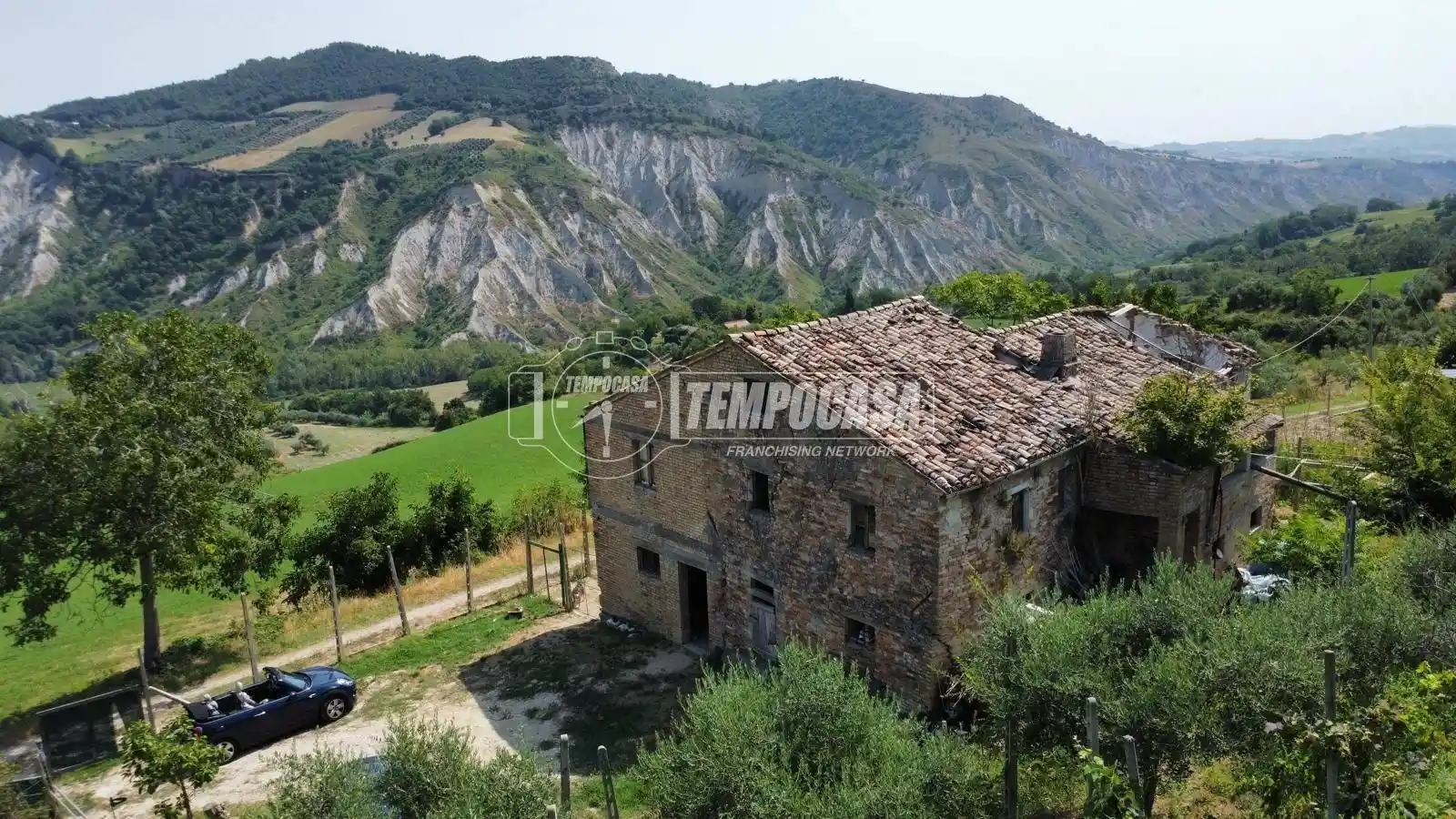 Casa indipendente in vendita a Castignano