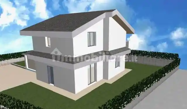 Villa in vendita a Faloppio
