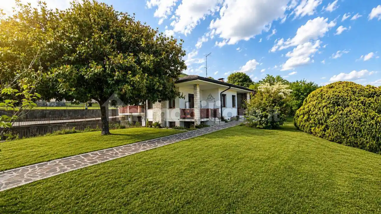 Villa in vendita a Borso del Grappa