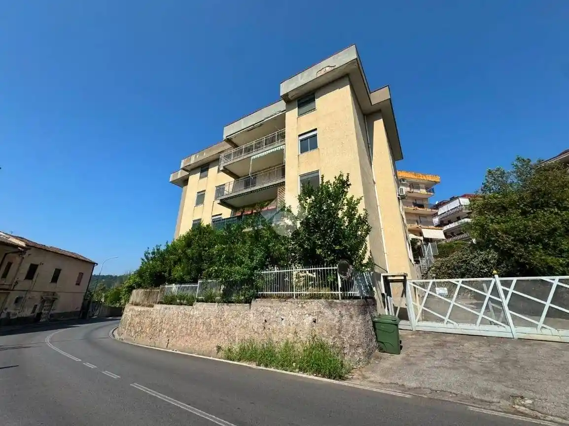 Appartamento in vendita a Salerno