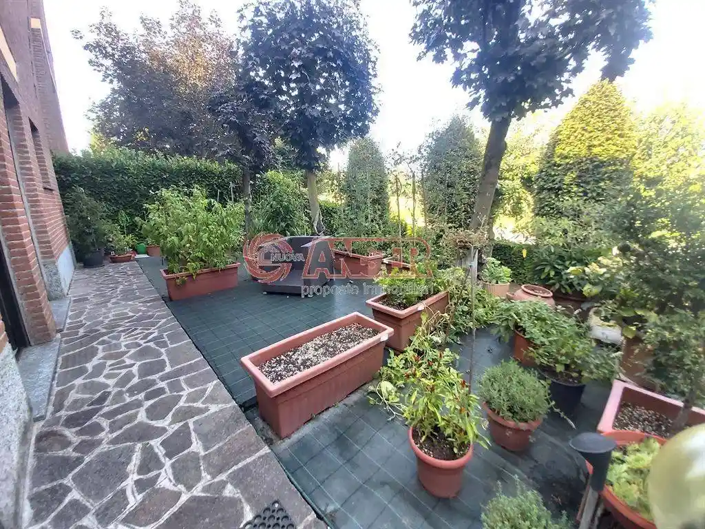 Appartamento in affitto a Casatenovo